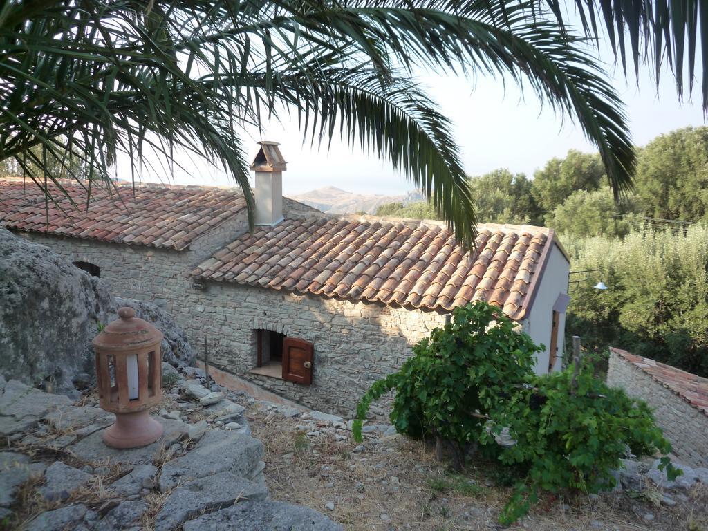 Rocca Del Vento Bed and Breakfast San Pantaleone Rum bild