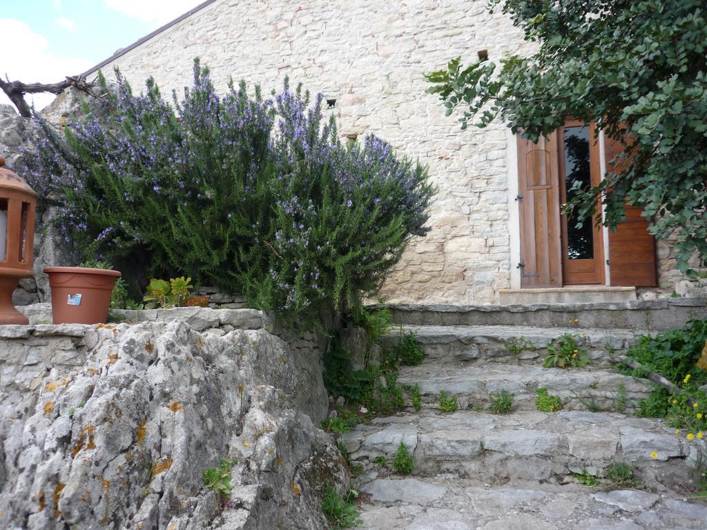 Rocca Del Vento Bed and Breakfast San Pantaleone Rum bild