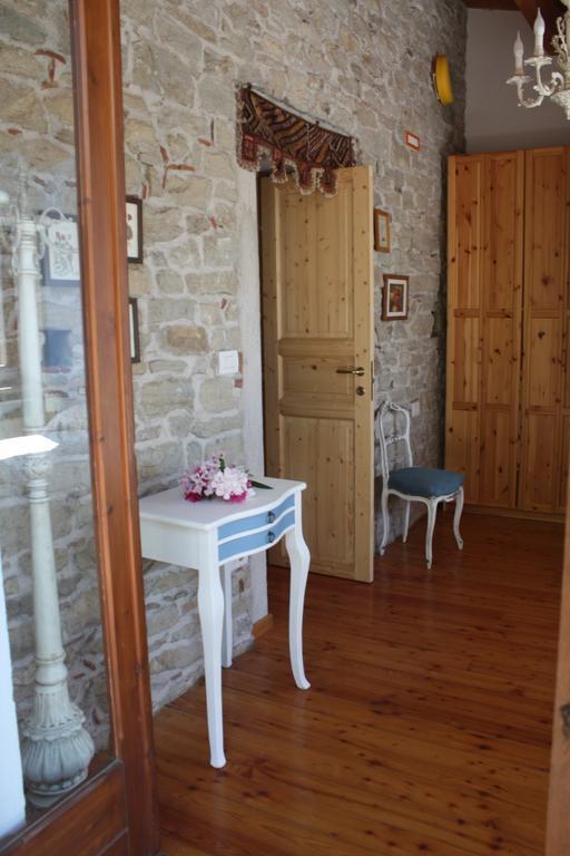 Rocca Del Vento Bed and Breakfast San Pantaleone Exteriör bild